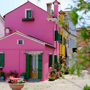 Holiday home Night Galleria - Bed & Art In - The Pink House, Burano